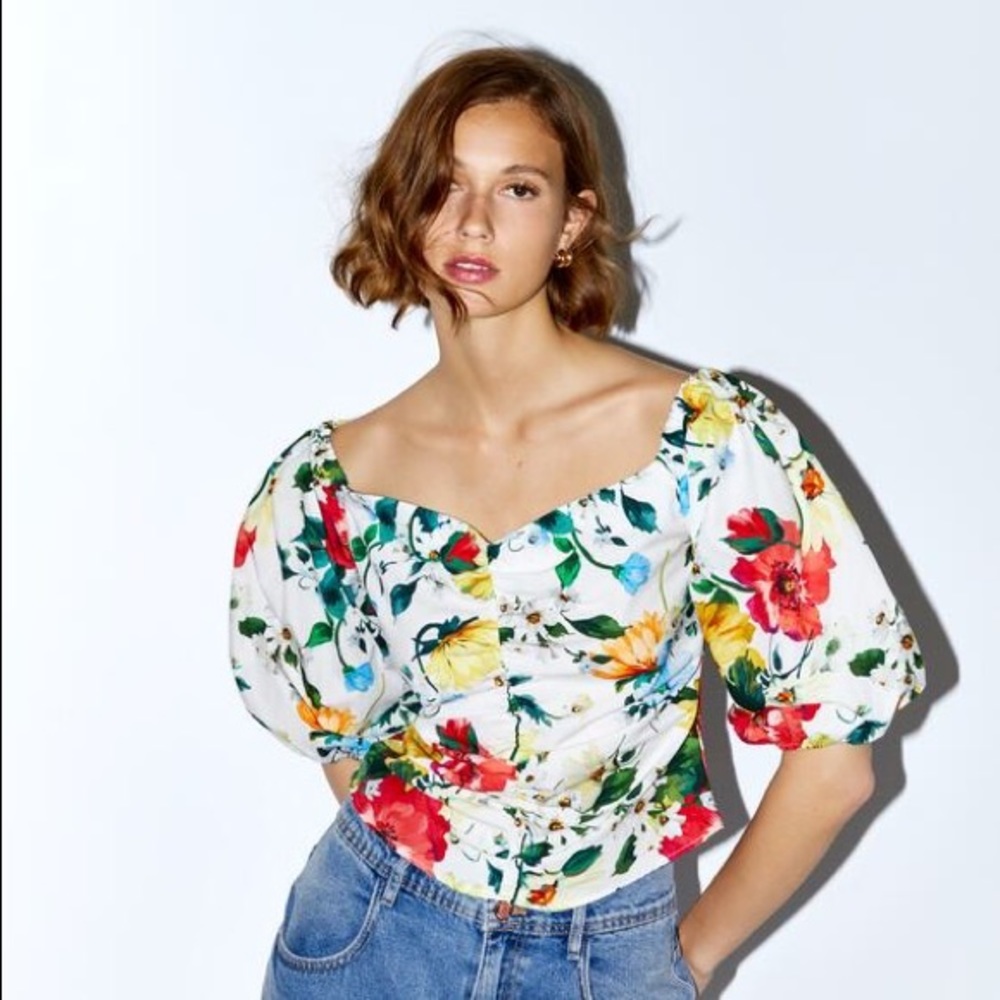 SOLD‼️Zara Versatile ruched top- NWT